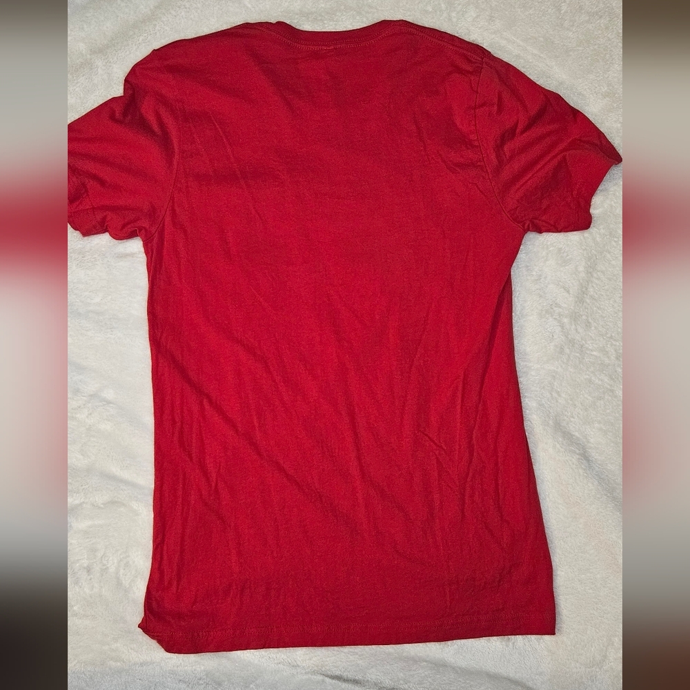 Disney "Villain Hair Don't Care" Red T-shirt Cruella Mal Graphic Tee M - Picture 6 of 6